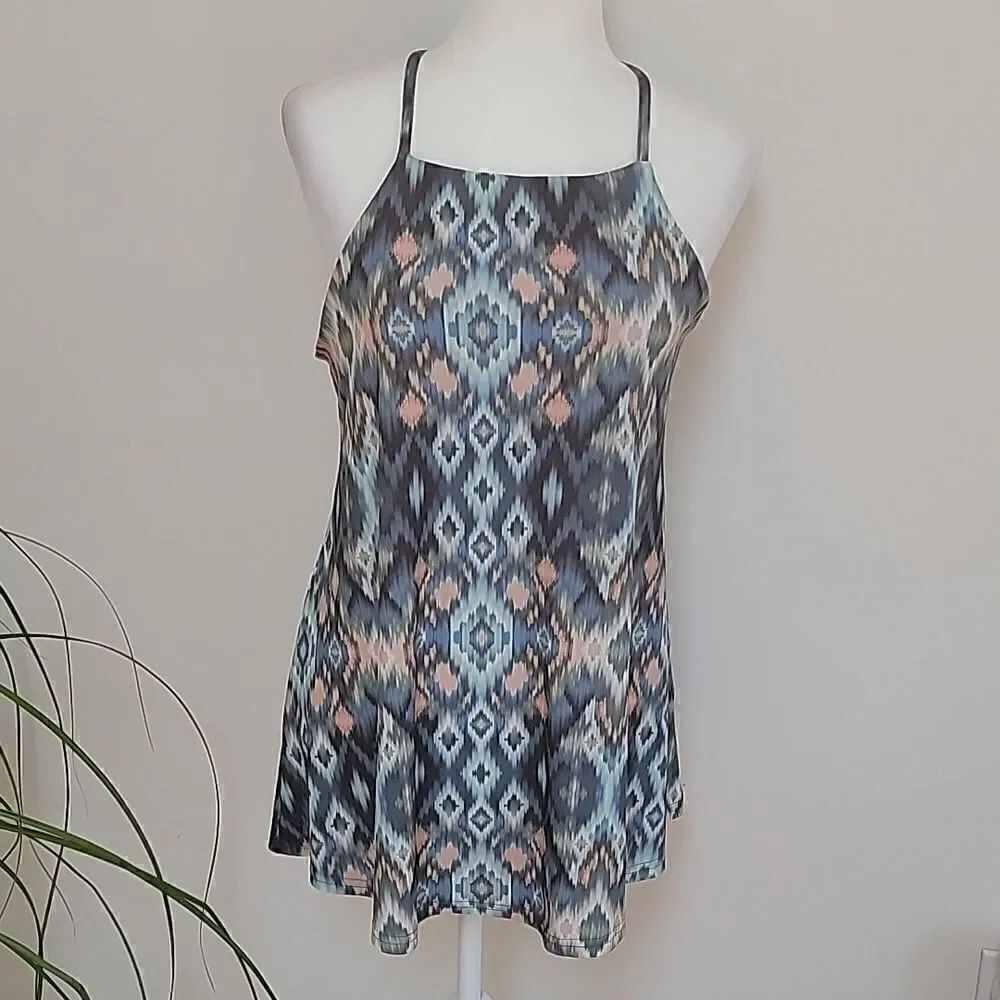 Viereck printed string tank